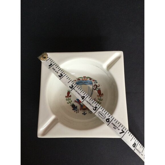 Vintage Hyalyn Porcelain Ashtray 621 Dutch Woman in dress flowers - Picture 8 of 8